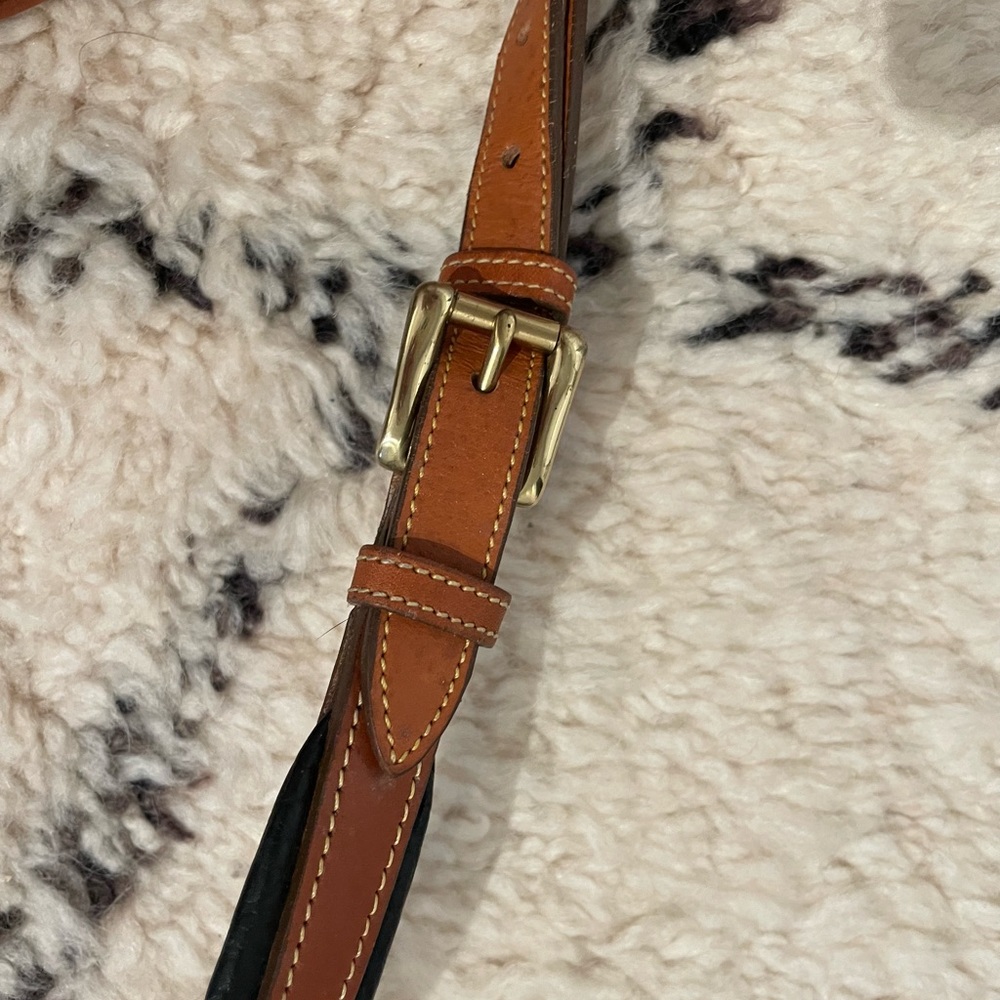 Vintage Dooney and Bourke Purse - Picture 6 of 6